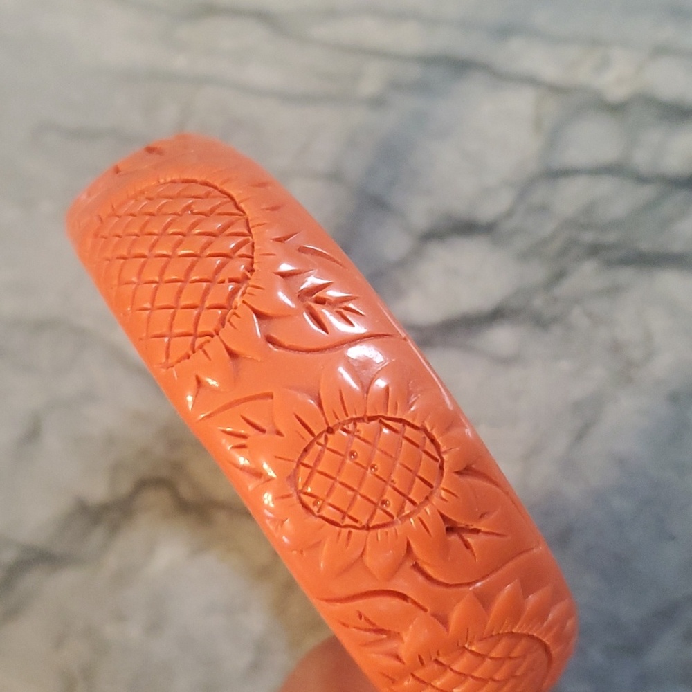Vintage look plastic bangle bracelet orange,  excellent condition!!! Sunflower - Picture 3 of 4
